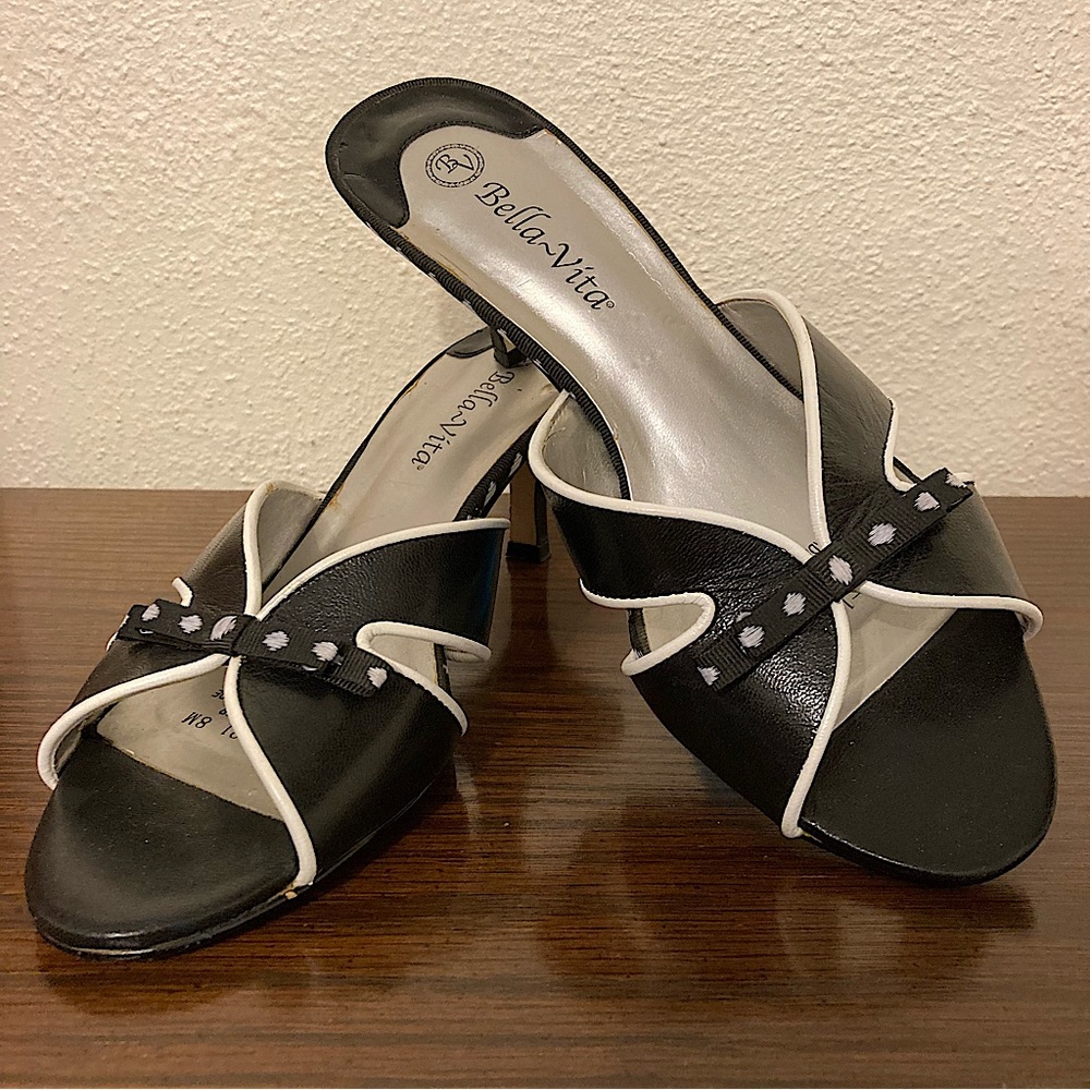 Bella~Vita Heeled Black & White Leather Upper Slip On Sandal Size 8 M preowned